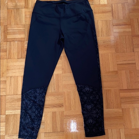 Victoria’s Secret leggings - Picture 1 of 3